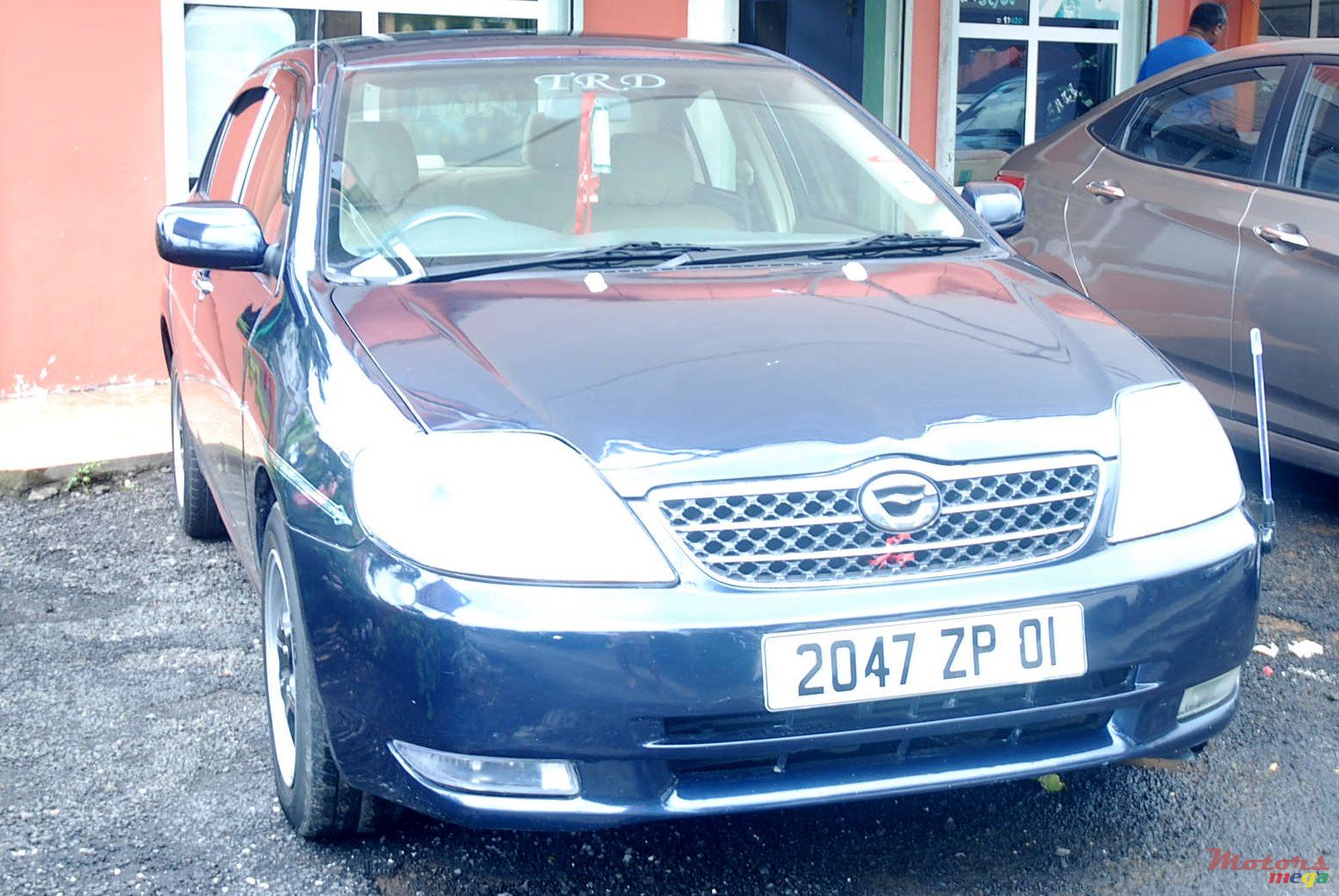 2001' Toyota photo #2