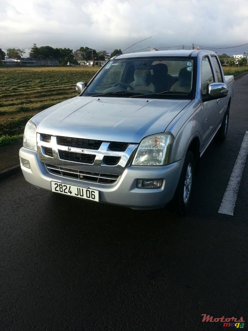 2006' Isuzu D-Max 3.0 turbo photo #3