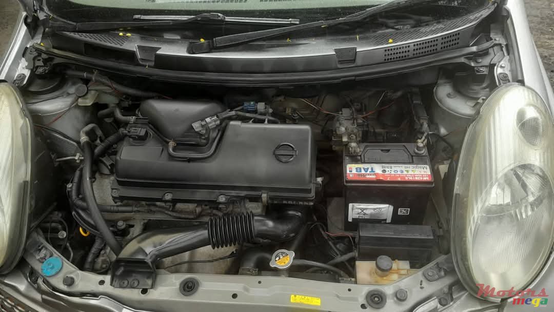 2004' Nissan March photo #7