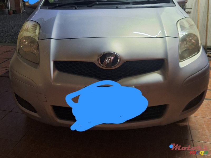 2010' Toyota Vitz photo #1