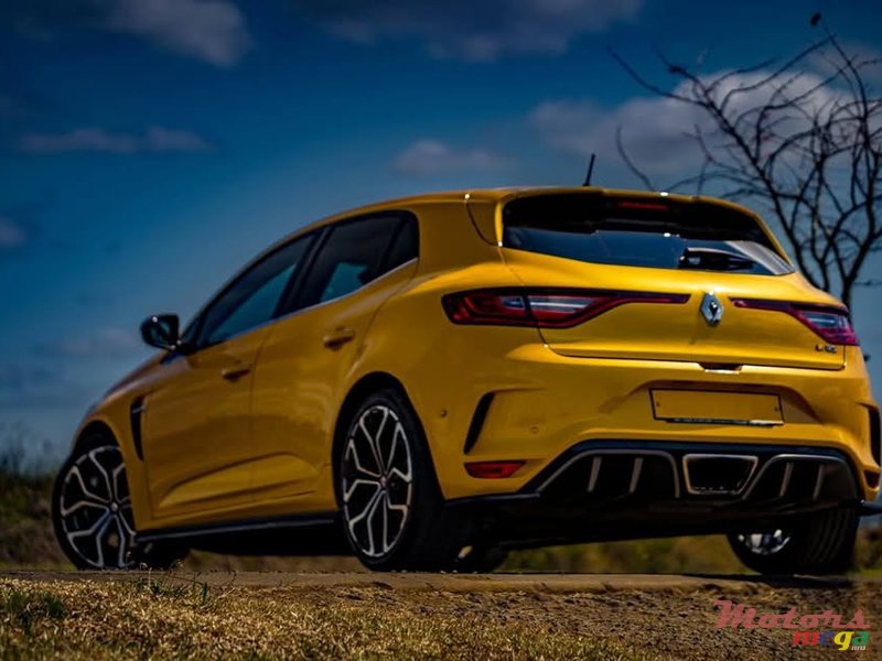 2020' Renault Megane RS photo #2