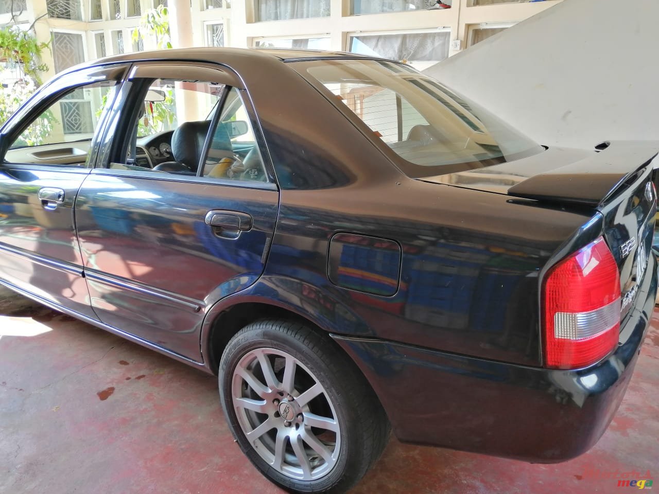 2003' Mazda 323 photo #2