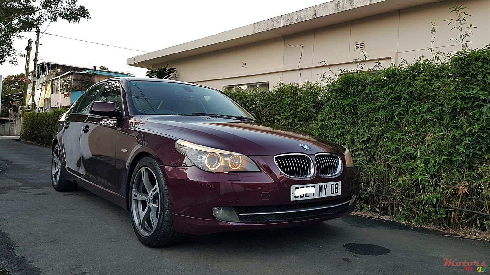 2008' BMW 523 Automatic photo #1