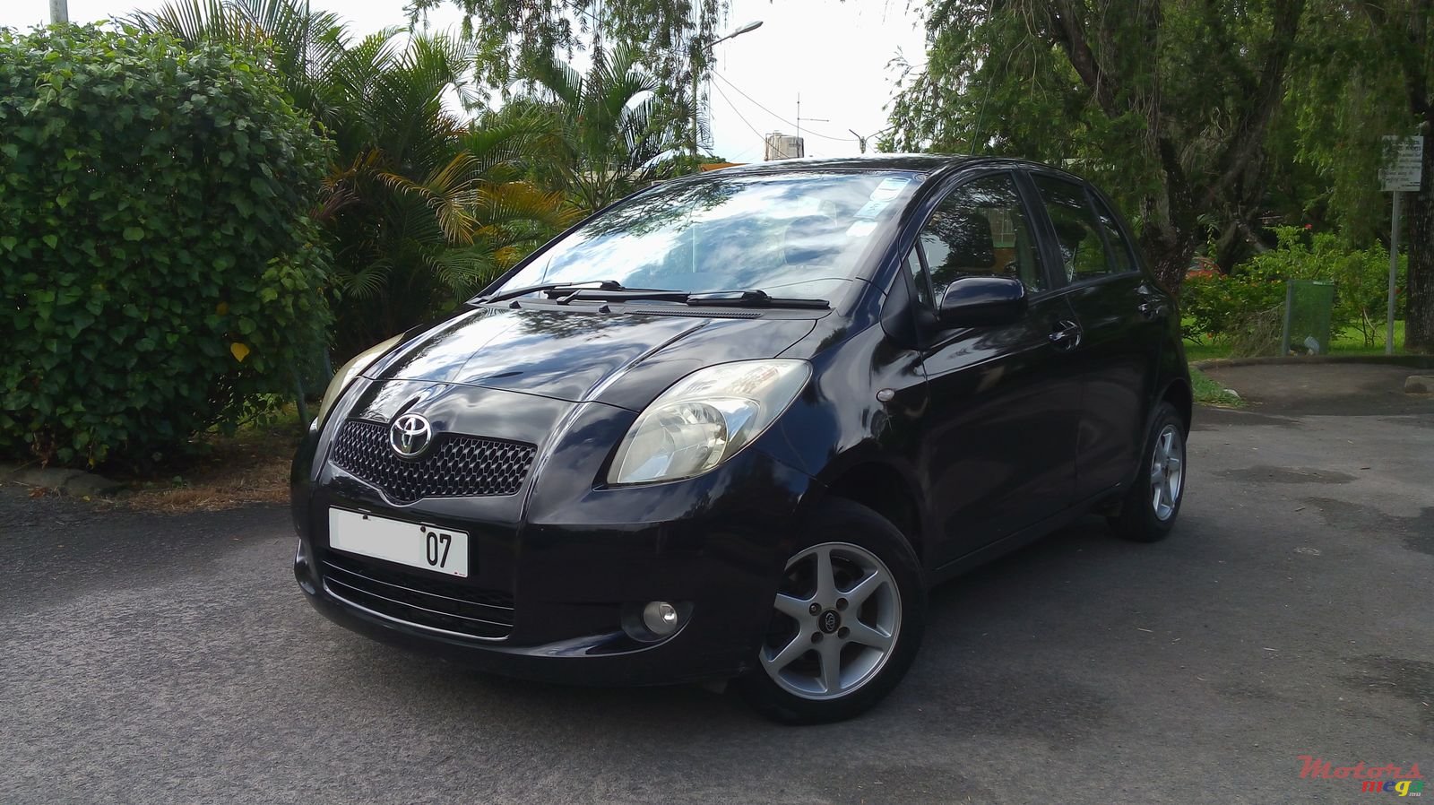 2007' Toyota Yaris photo #3