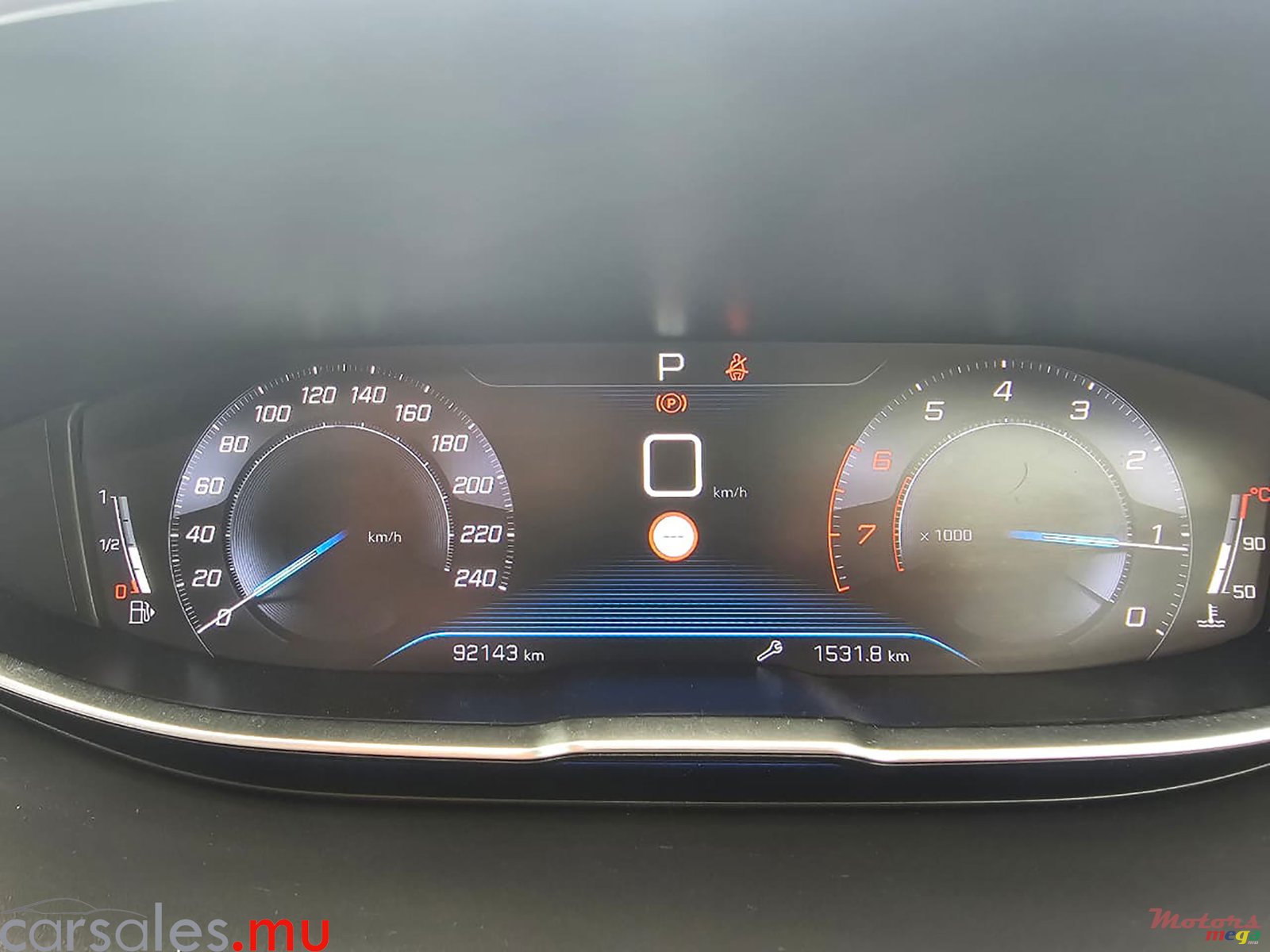 2020' Peugeot 3008 Allure 1.2T photo #7