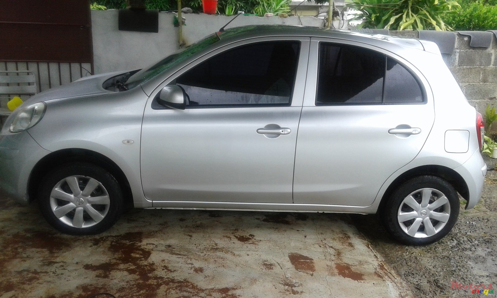 2011' Nissan Micra photo #1