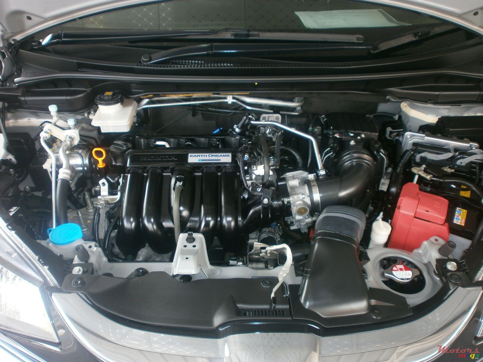 2017' Honda Fit Hybrid photo #5