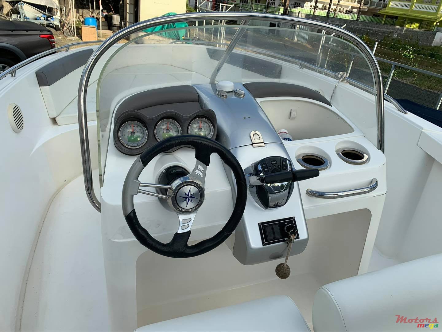 2013' Cobra 25 photo #4