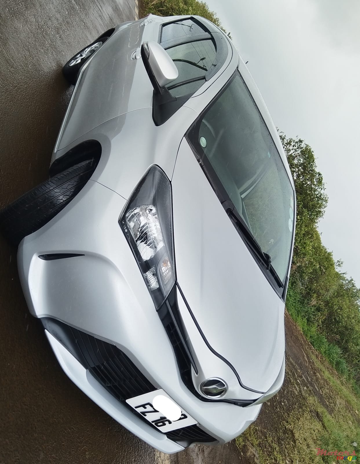 2016' Toyota Vitz 1300cc photo #1