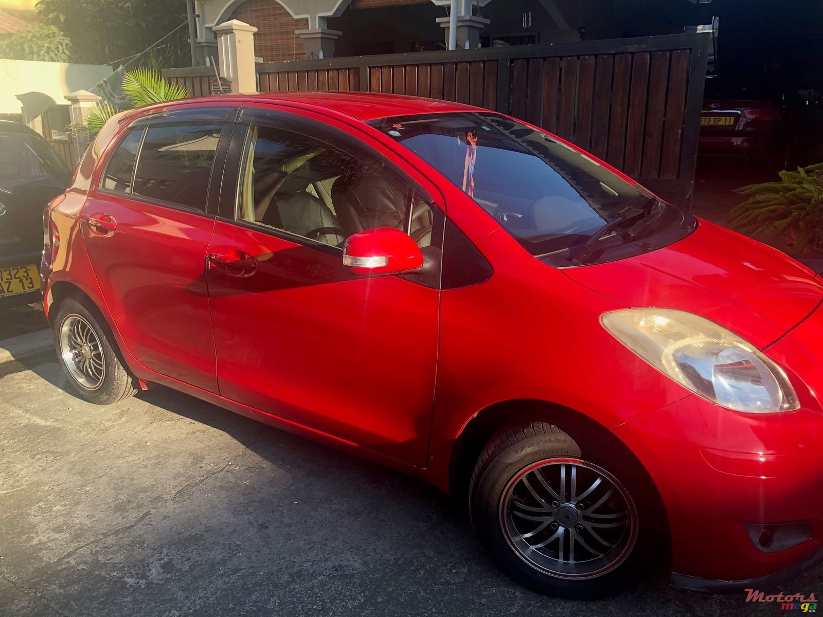 2010' Toyota Vitz photo #1