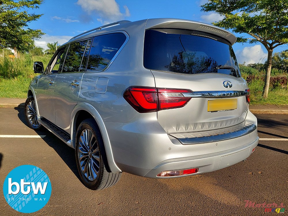 2020' Infiniti QX80 photo #3