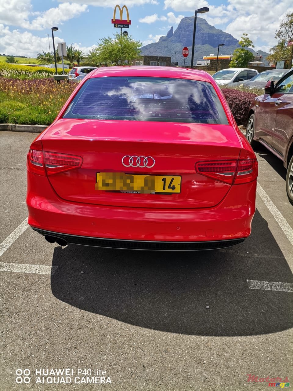 2014' Audi A4 photo #2