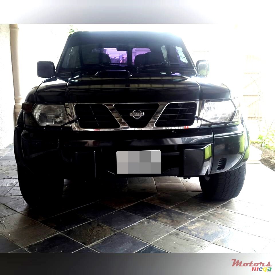 1999' Nissan Patrol photo #2