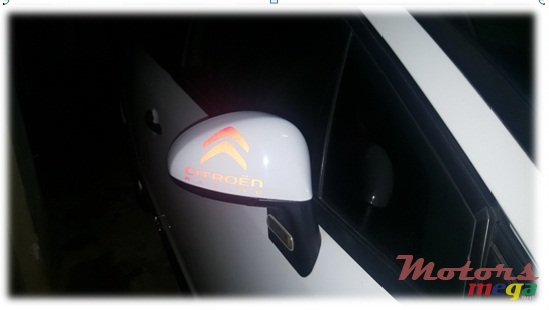 2008' Citroen C4 coupé sport photo #2