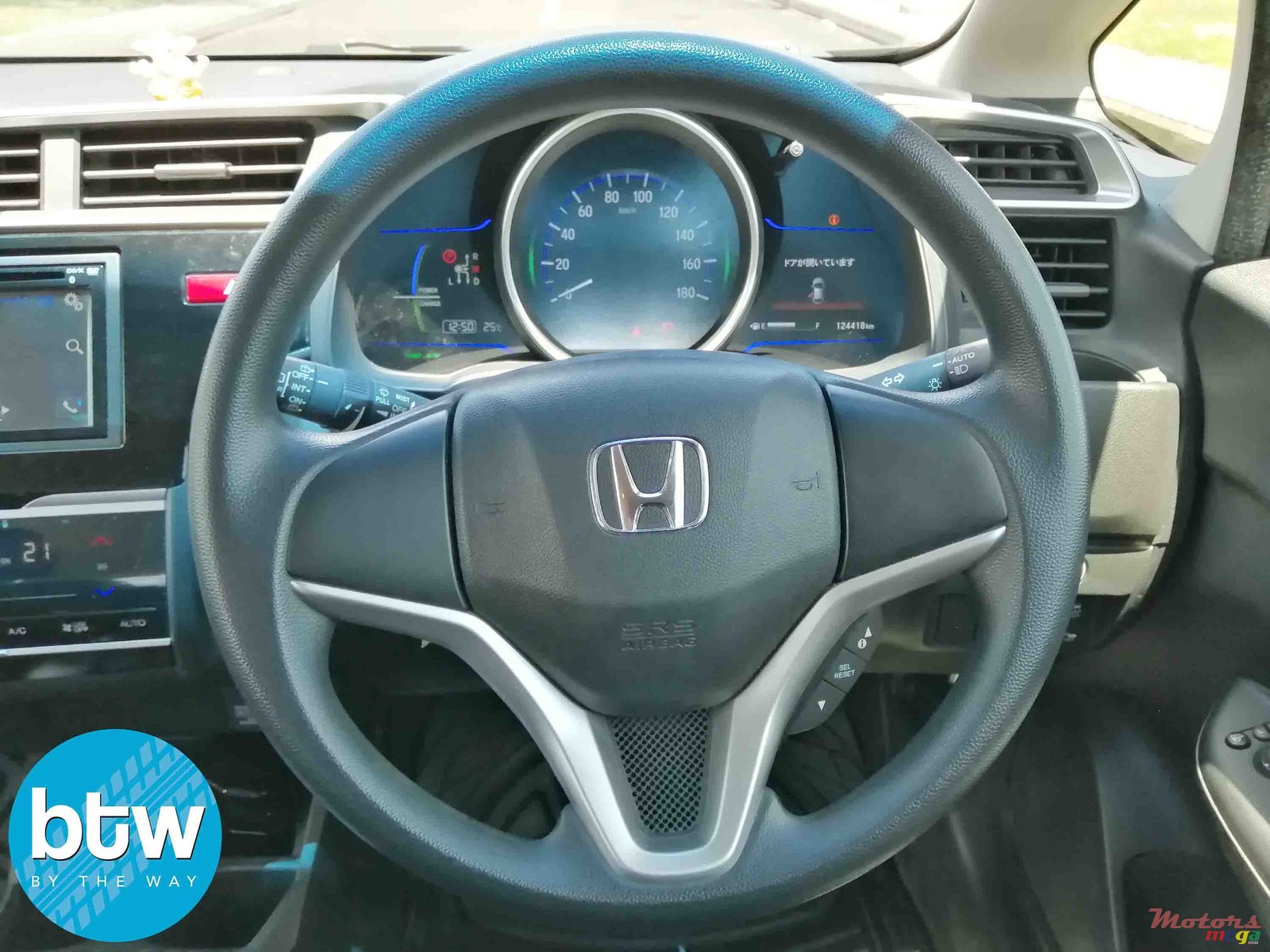 2014' Honda Fit Hybrid photo #6
