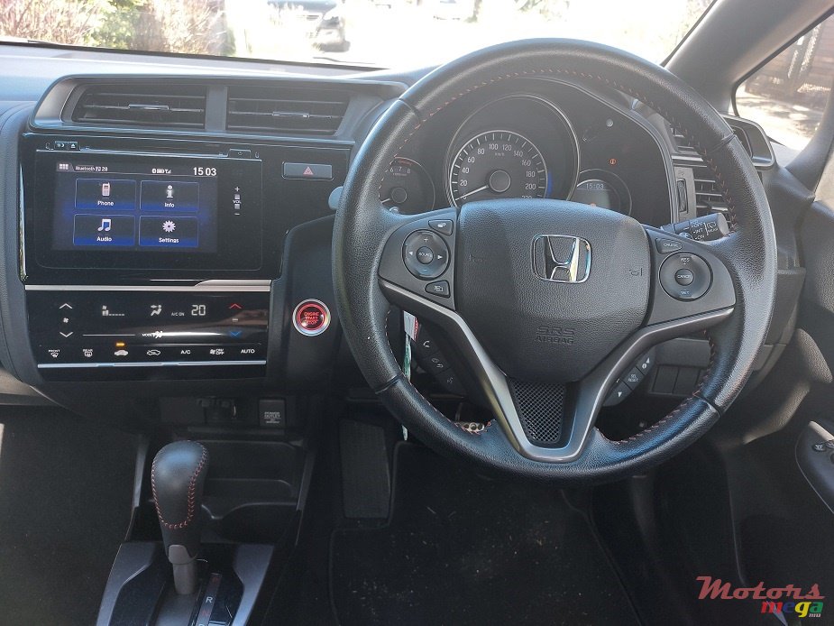 2019' Honda Jazz Sport photo #2