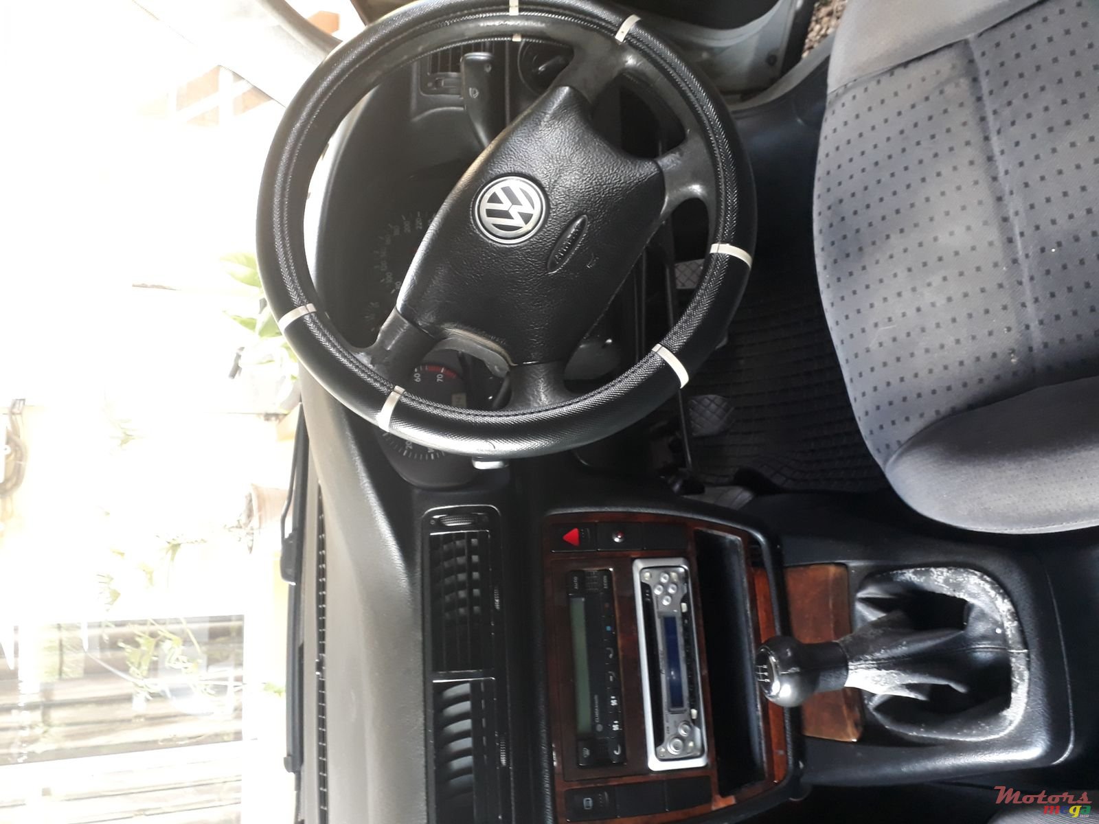 2000' Volkswagen Passat photo #2