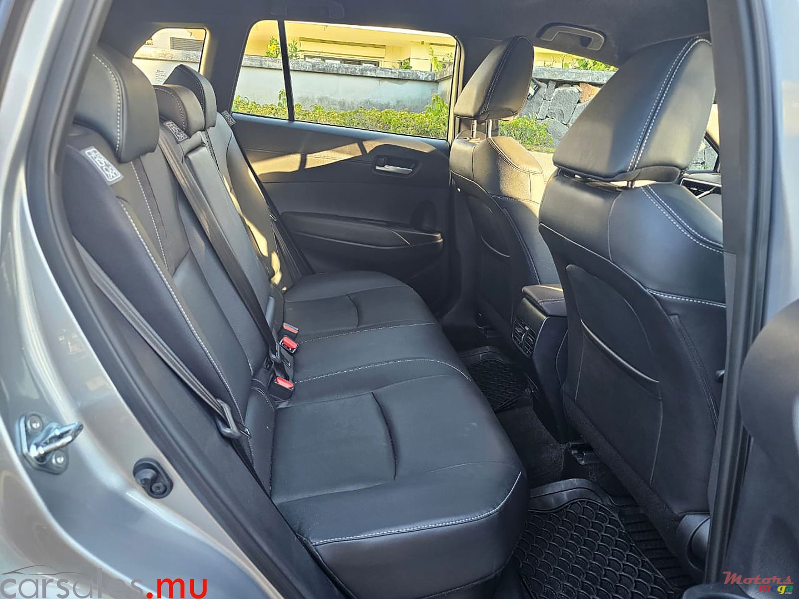 2026' Toyota Corolla Cross 1.8 HEV photo #5