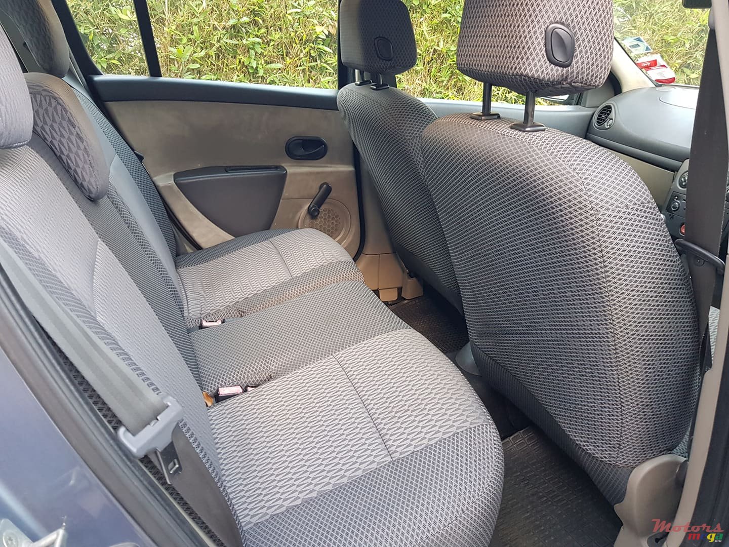 2007' Renault Clio photo #7