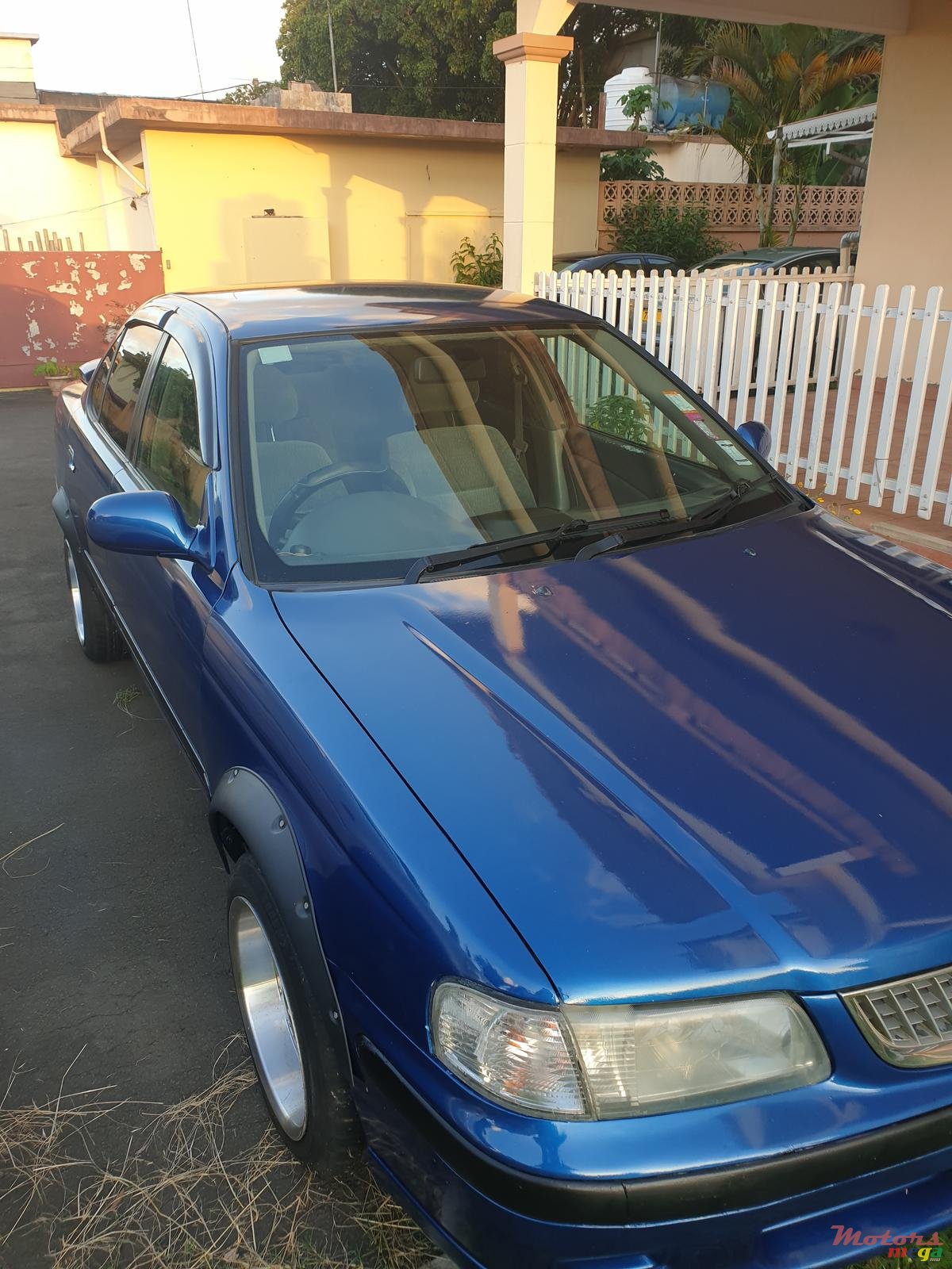 1999' Nissan Sunny photo #2