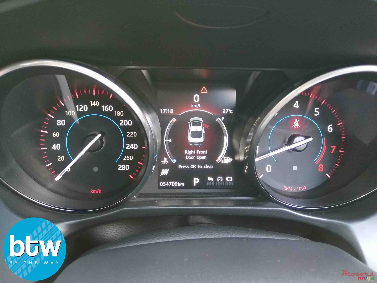 2016' Jaguar XF R Sport Polarise White photo #7