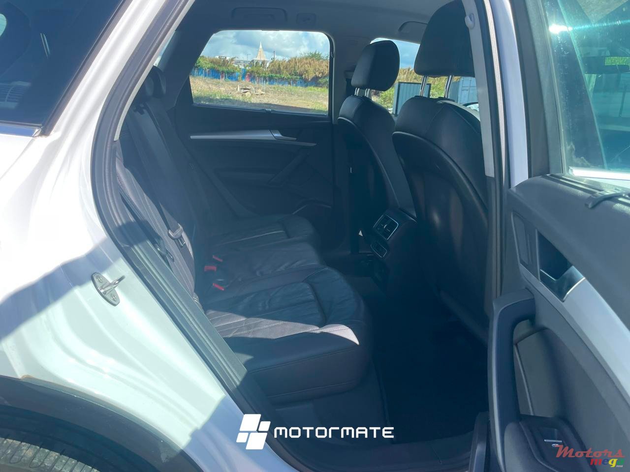 2019' Audi Q5 QUATTRO photo #5