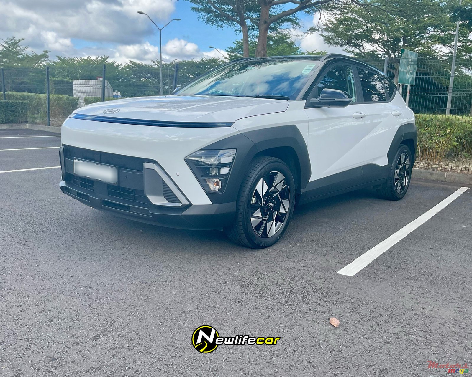 2023' Hyundai Kona Hybrid photo #2