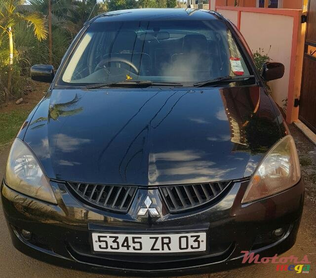 2003' Mitsubishi Lancer photo #1