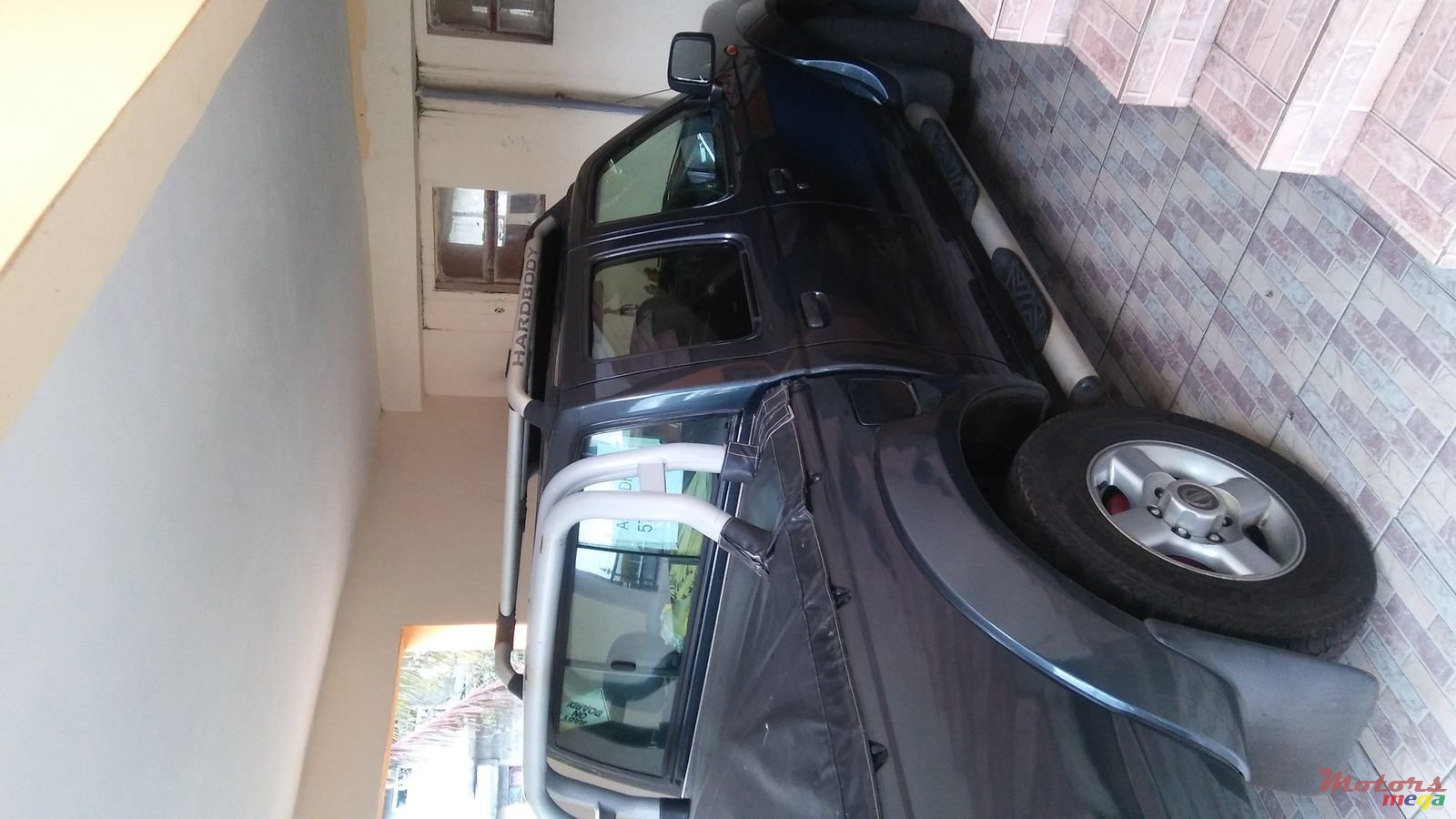 2005' Nissan Hardbody photo #5