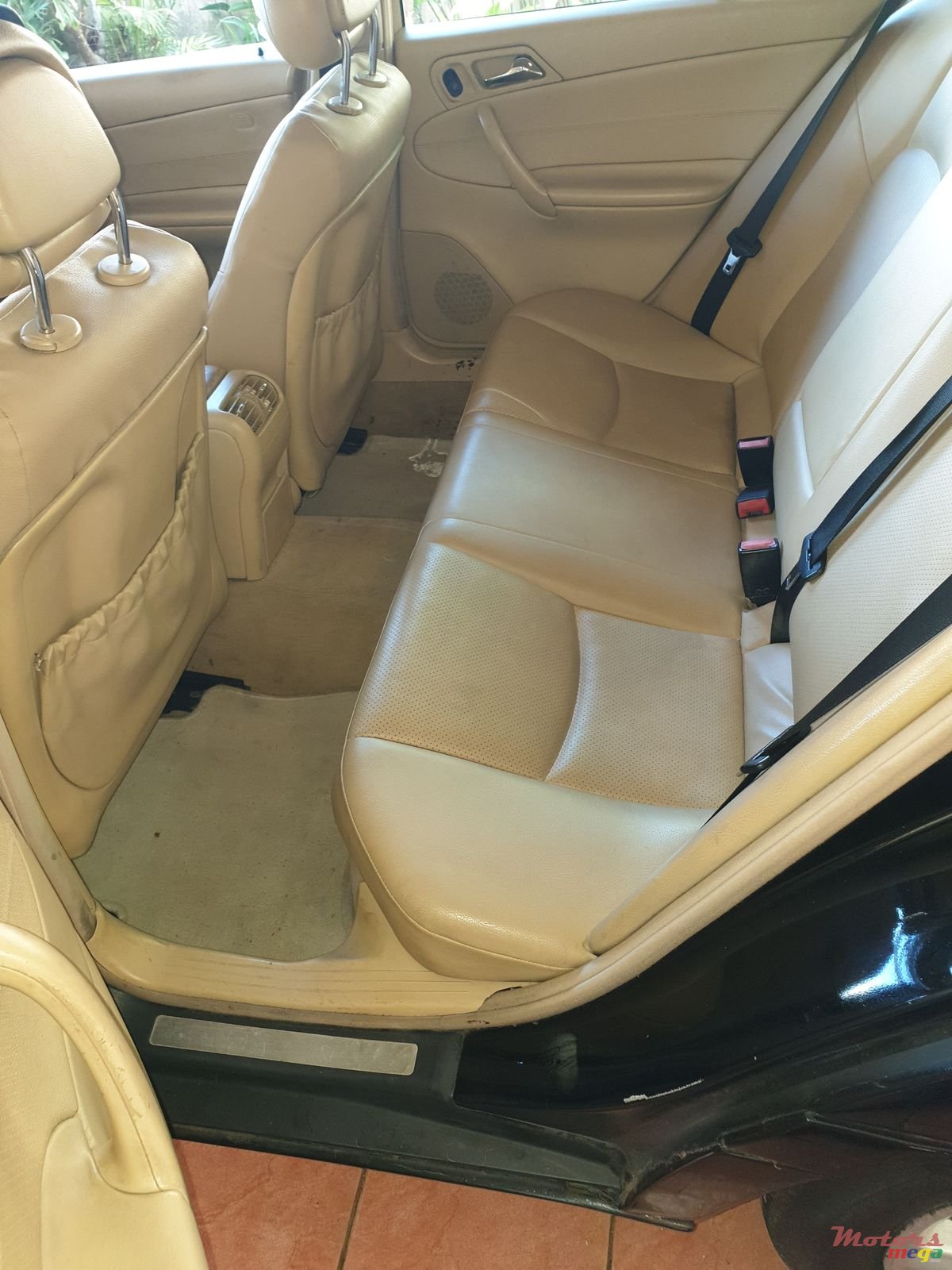 2003' Mercedes-Benz C-Class photo #4