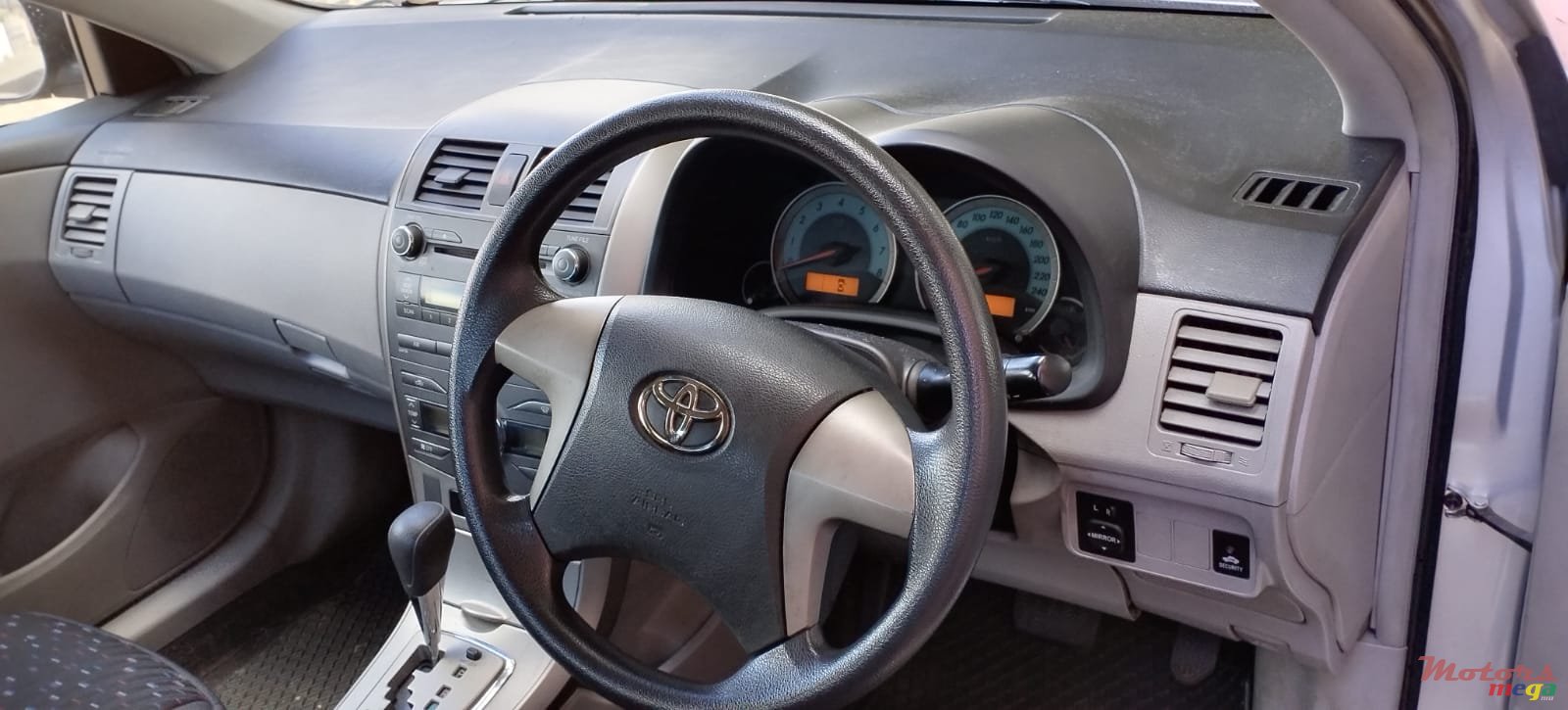 2012' Toyota Corolla photo #5