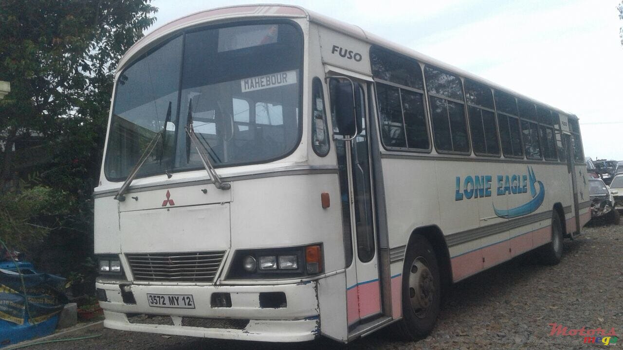 2012' Mitsubishi photo #2