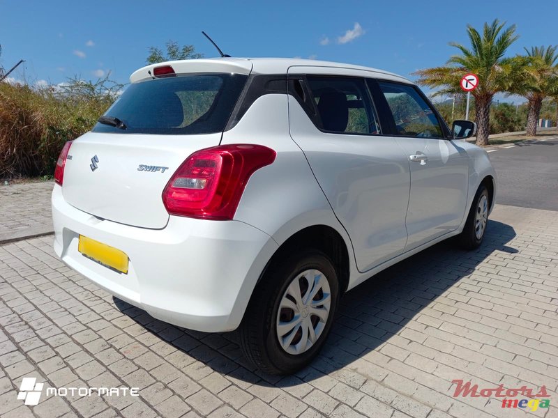 2019' Suzuki Swift GL 1.2 photo #4