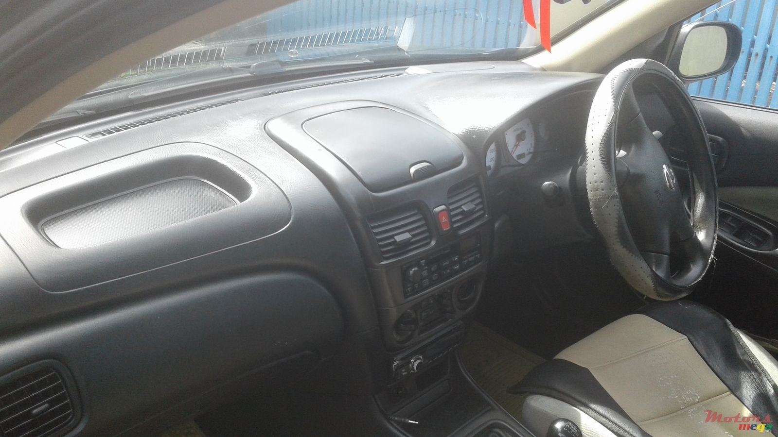 2005' Nissan Sunny photo #4