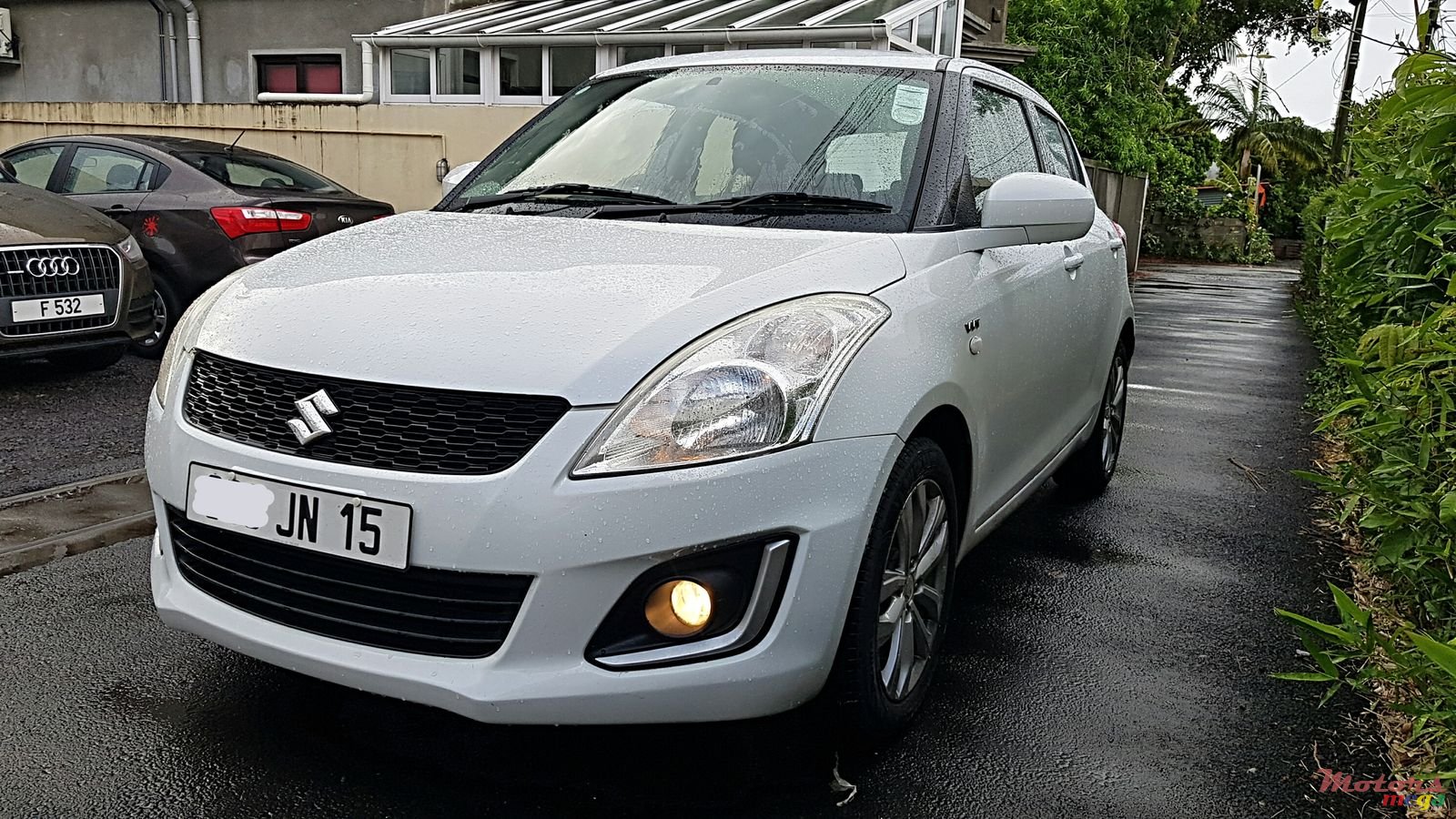 2015' Suzuki Swift Japan photo #2