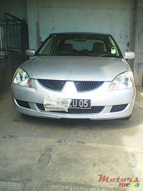 2005' Mitsubishi photo #1