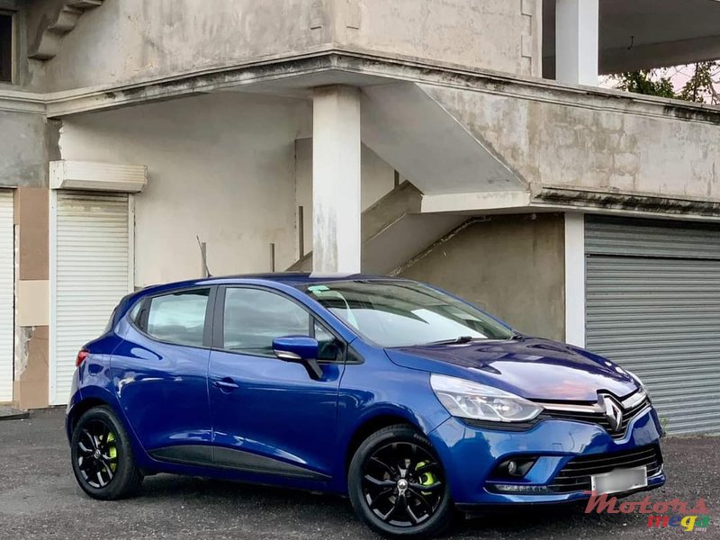 2020' Renault Clio 2020 photo #6