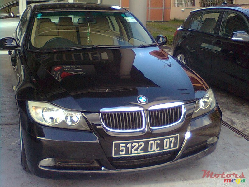 2007' BMW 316 photo #1