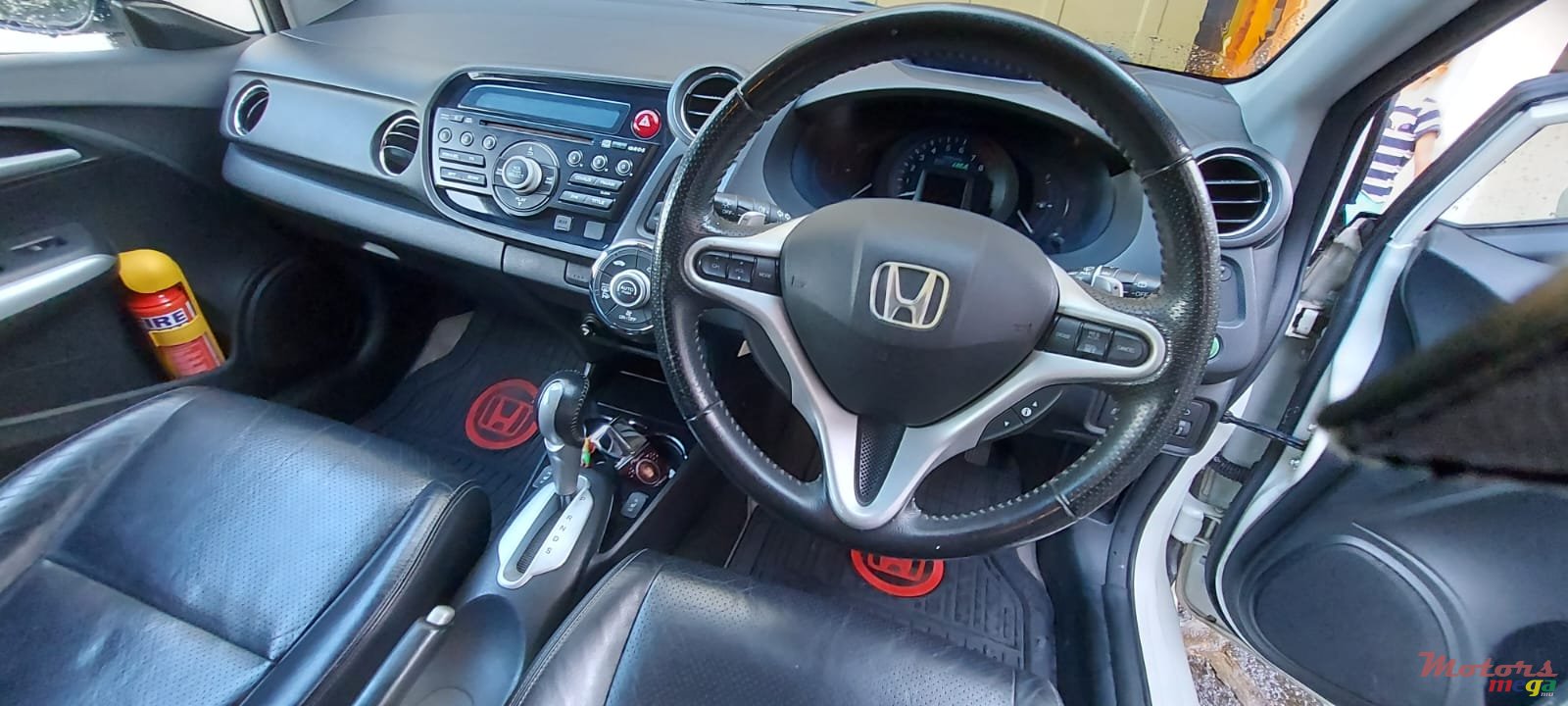 2012' Honda Insight photo #3