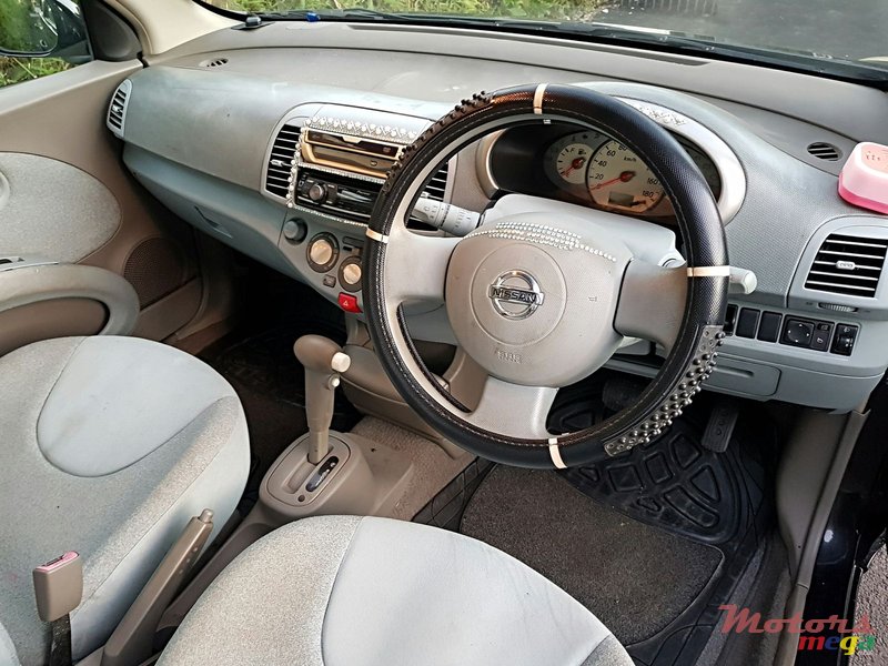 2005' Nissan March automatic photo #5