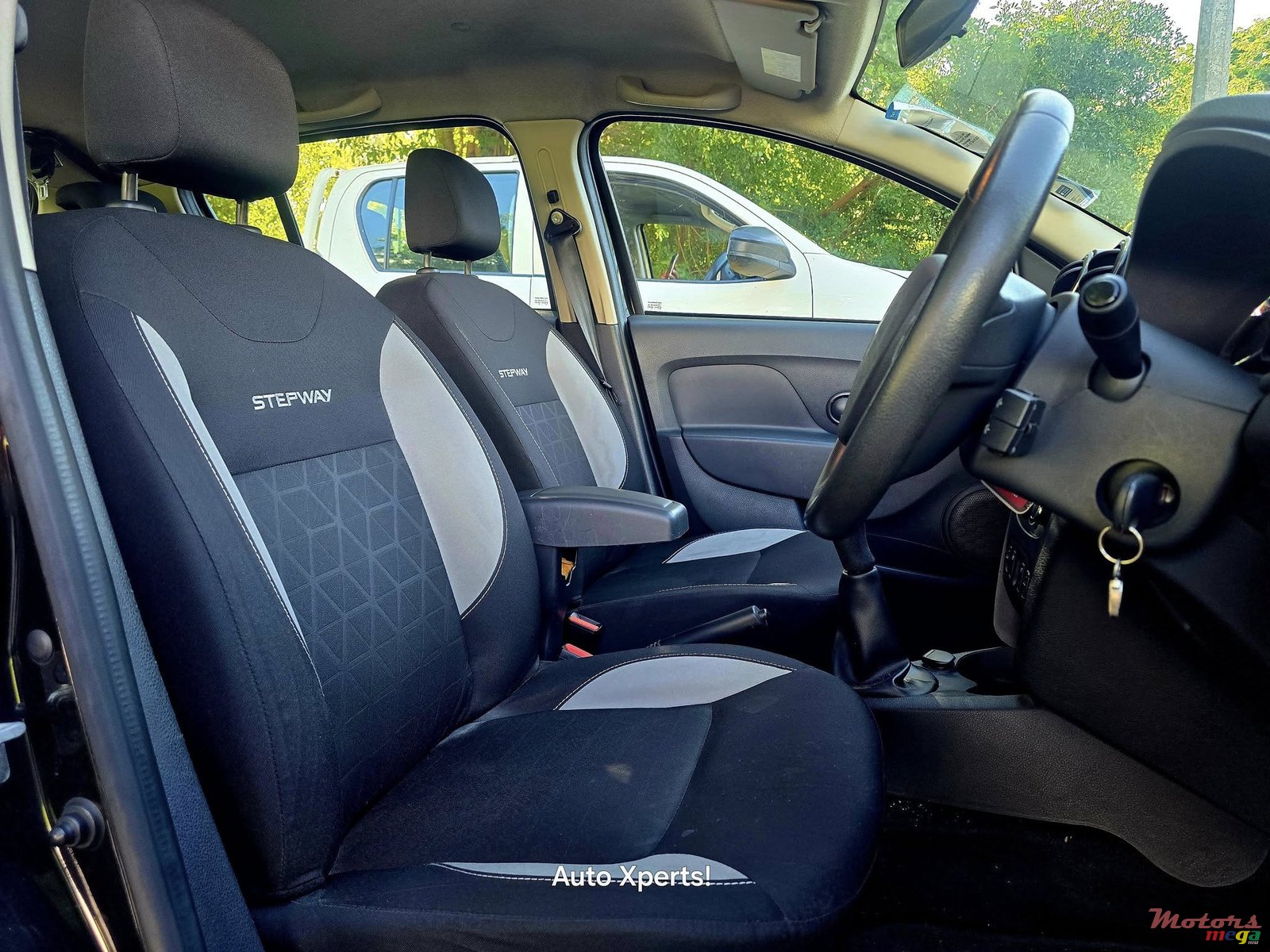 2016' Renault Sandero photo #6