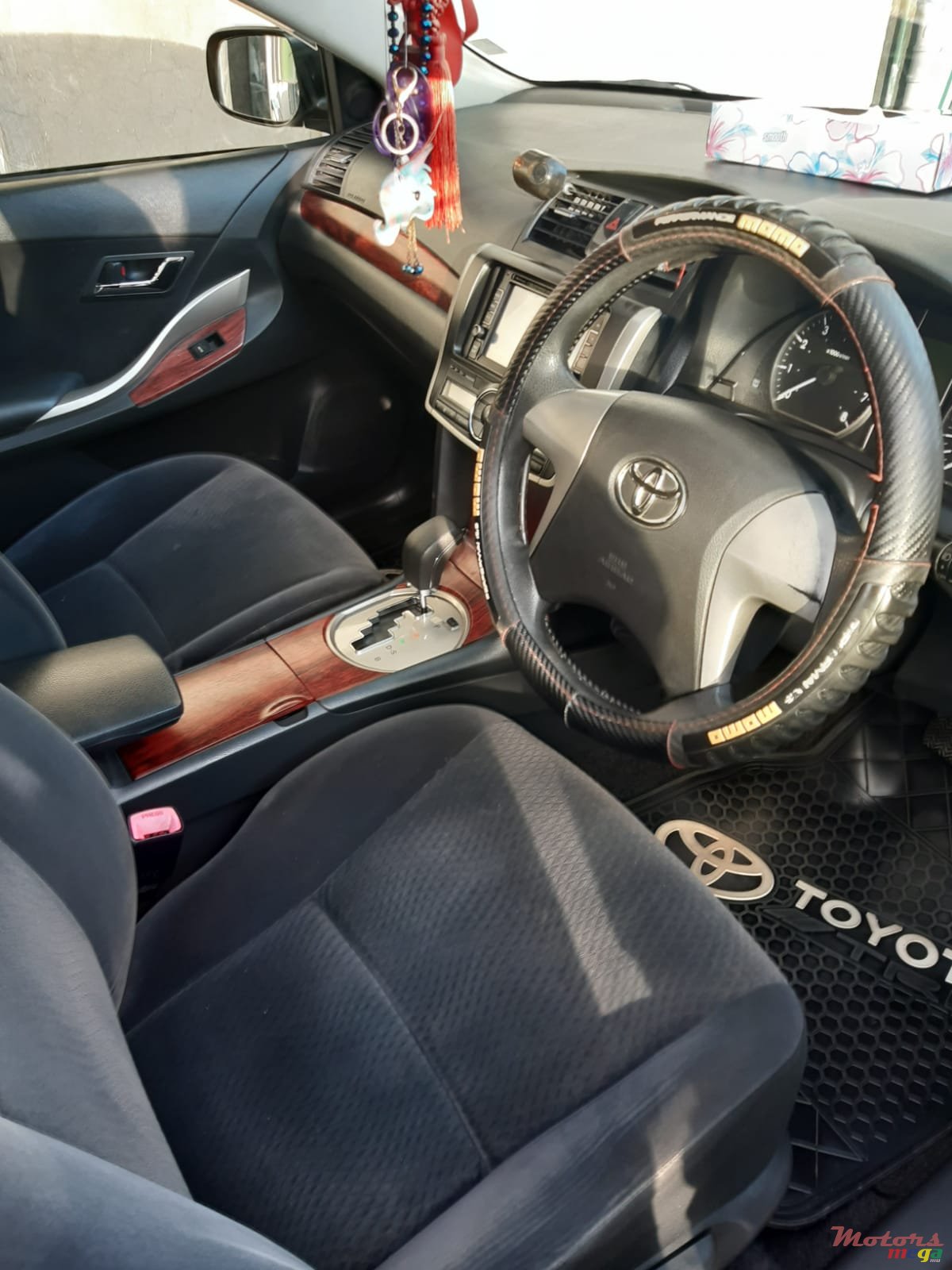 2013' Toyota Allion photo #4