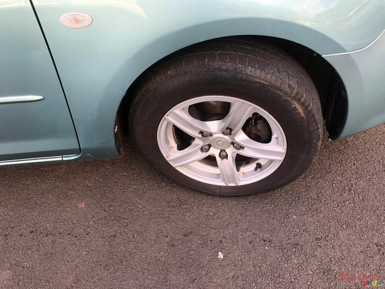 2004' Mazda 3 photo #4