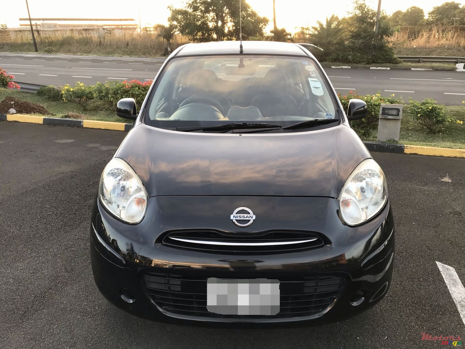 2013' Nissan March photo #1