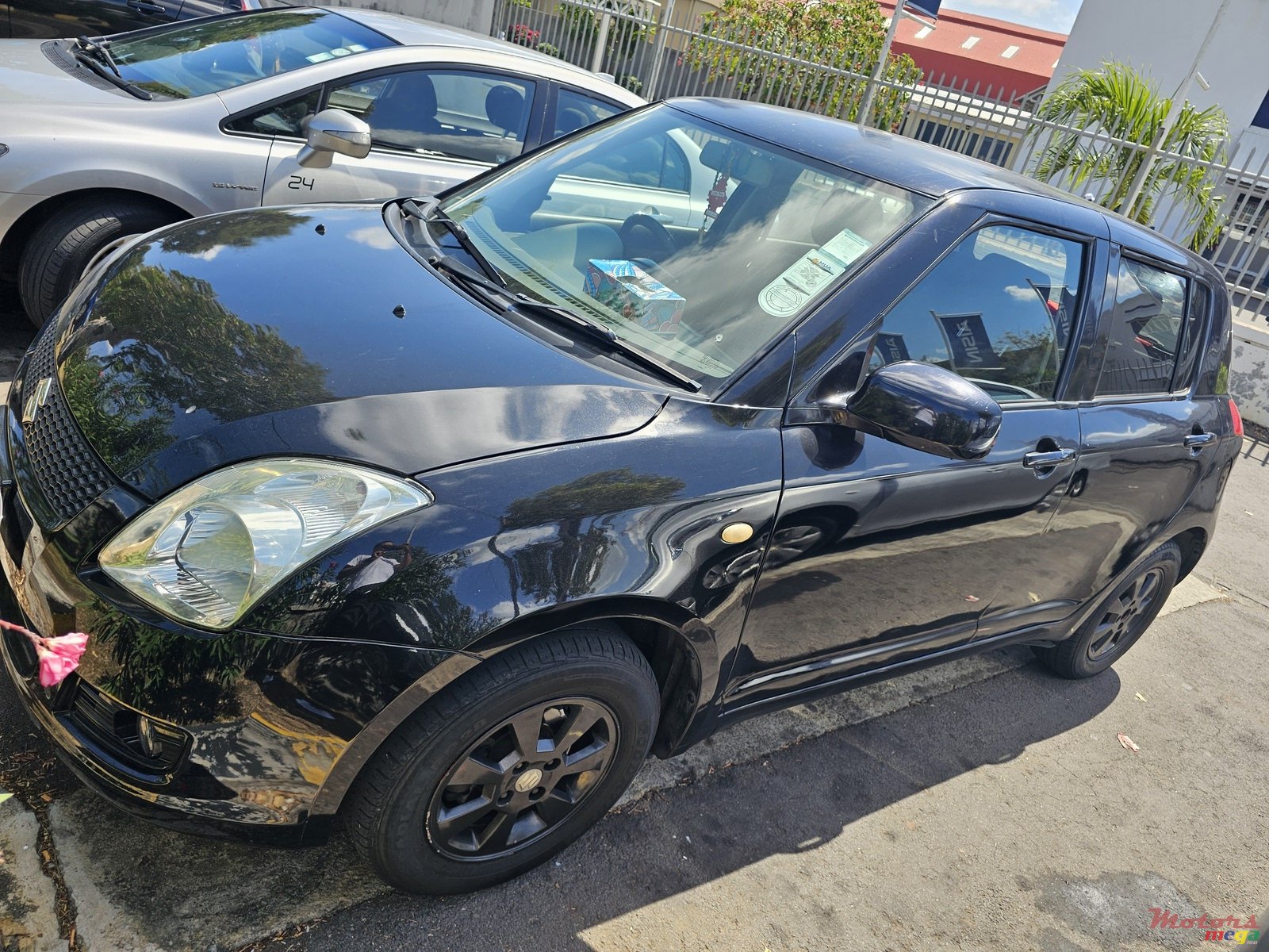 2007' Suzuki Swift photo #1