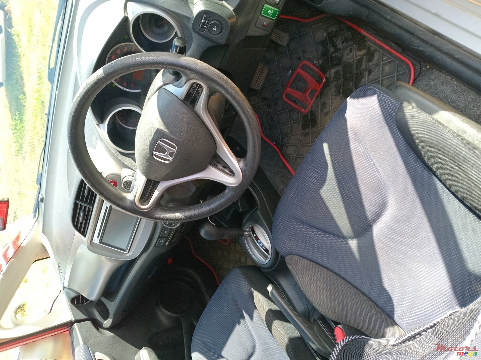 2011' Honda Fit photo #6