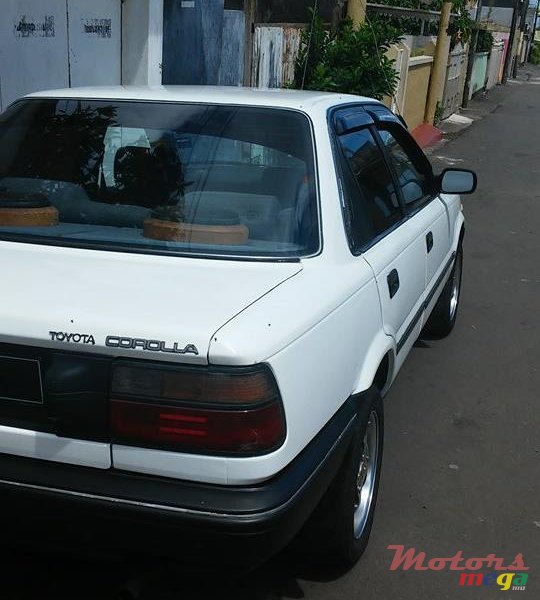 1991' Toyota Corolla photo #2