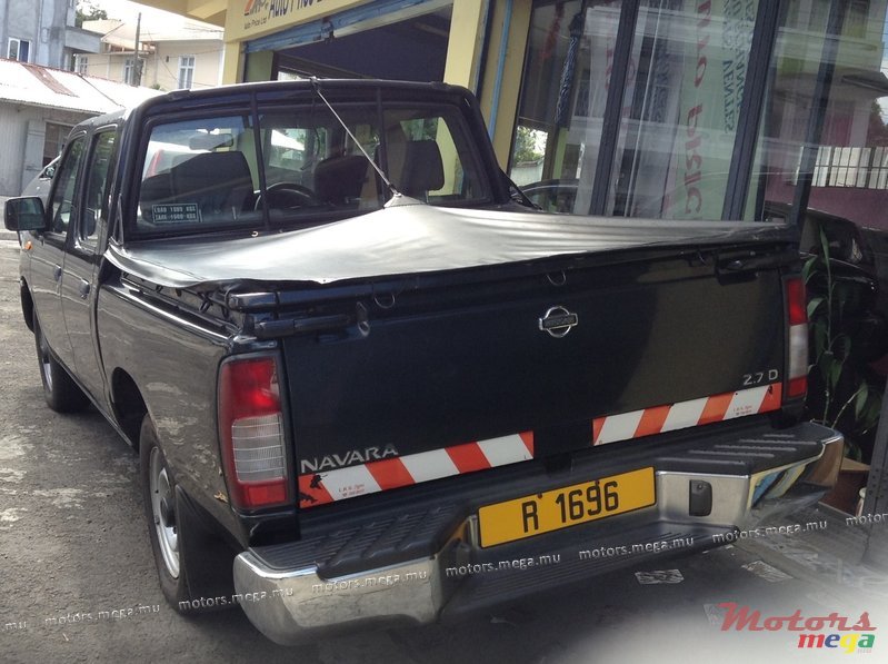 2006' Nissan Navara photo #3
