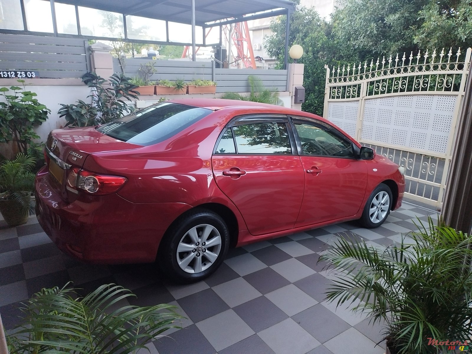 2011' Toyota Corolla photo #3