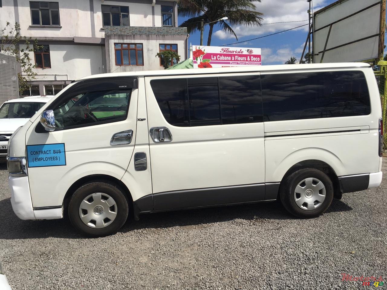 2008' Toyota HiAce photo #3